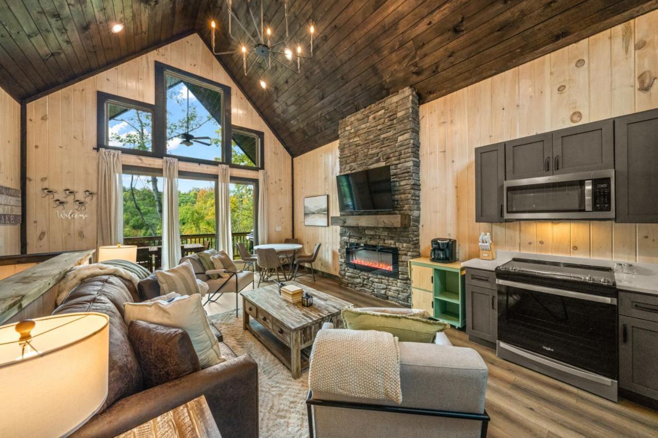 Cozy Cove Retreat W Lake View Hot Tub Firepit Dandridge Extérieur photo